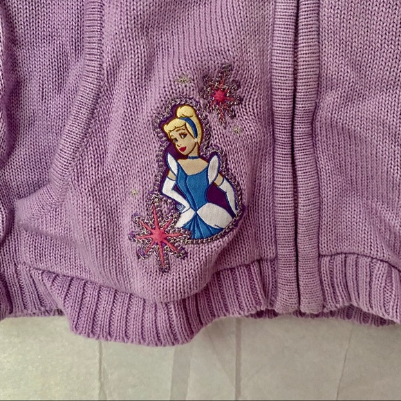 Disney Girl’s Lavender Zip down sweater Size Small - Picture 2 of 7